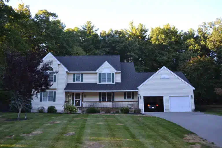 metal, asphalt and solar roofing options for homes in Salisbury MA by Coastal Windows & Exteriors. Salisbury MA roofing, roofing contractor Salisbury, metal roofing Salisbury, solar roofing Salisbury, asphalt roofing Salisbury, roof replacement Salisbury