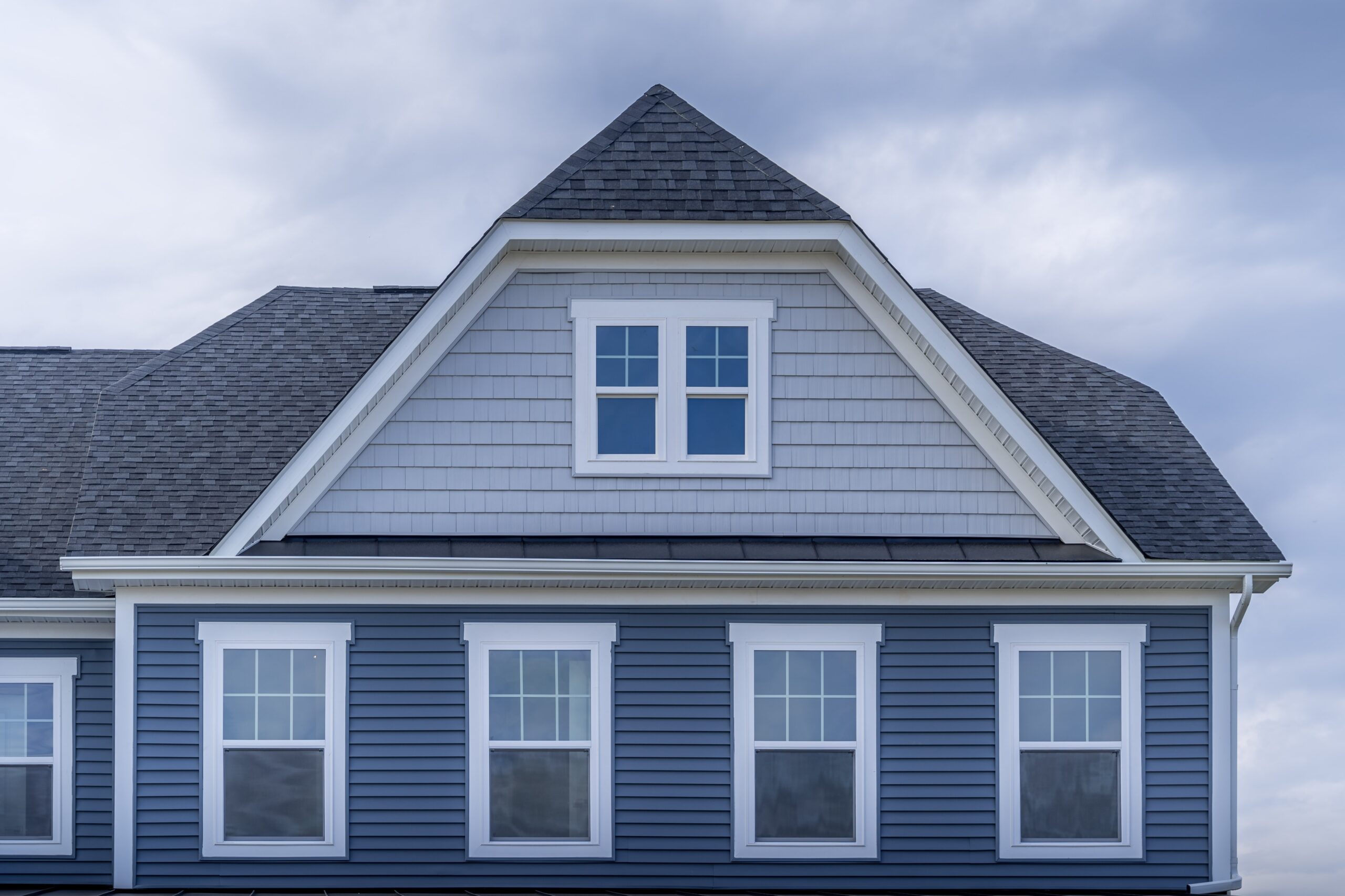 Replacement window installation emphasizing value and return on investment in a Salem home