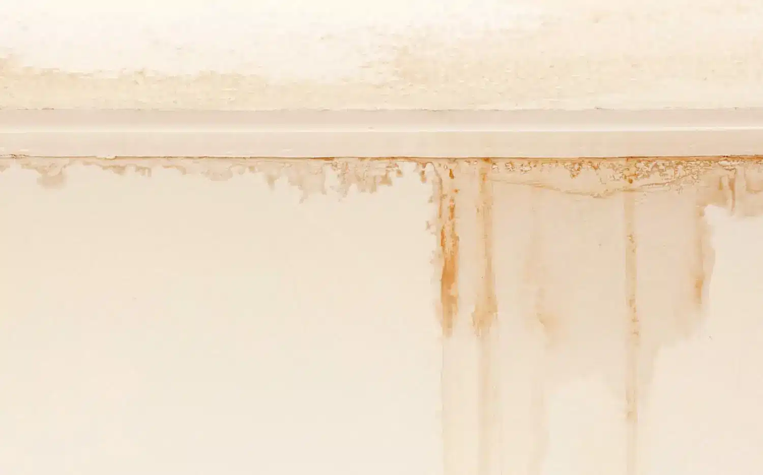 Beverly-Essex-County-North-Shore-Roof-Installation-Ceiling-Stains-before-after-CoastalWindows.jpg