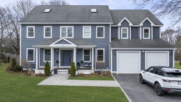James Hardie Cedarmill siding in Pearl Gray installed in Needham MA, Norfolk County, by Coastal Windows & Exteriors for a modern, low-maintenance exterior upgrade